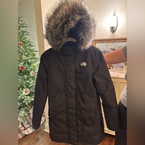 Women’s North Face Arctic Parka Black, Size Medium (almost new condition)